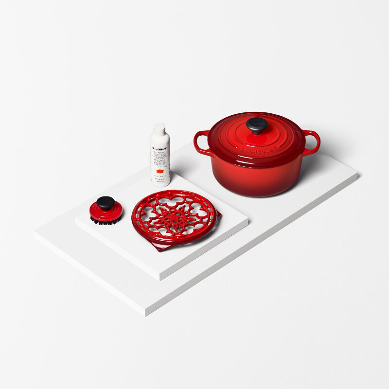 Deluxe Round Trivet - Enamelled Cast Iron Trivet| Le Creuset